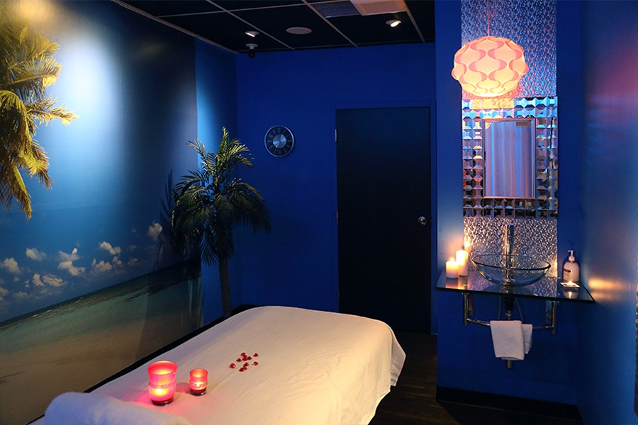 Le Penthouse - Erotic Massage in Montreal, Canada