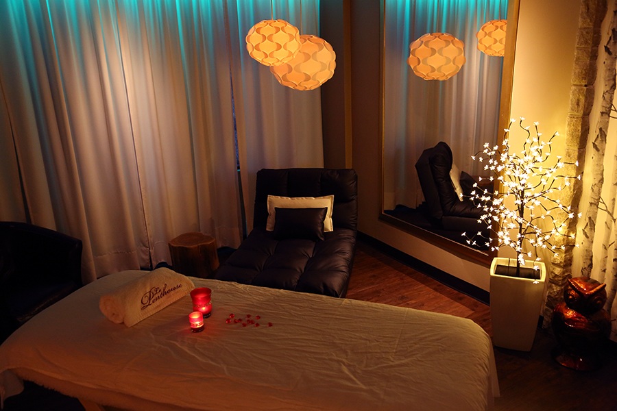 Le Penthouse - Erotic Massage in Montreal, Canada