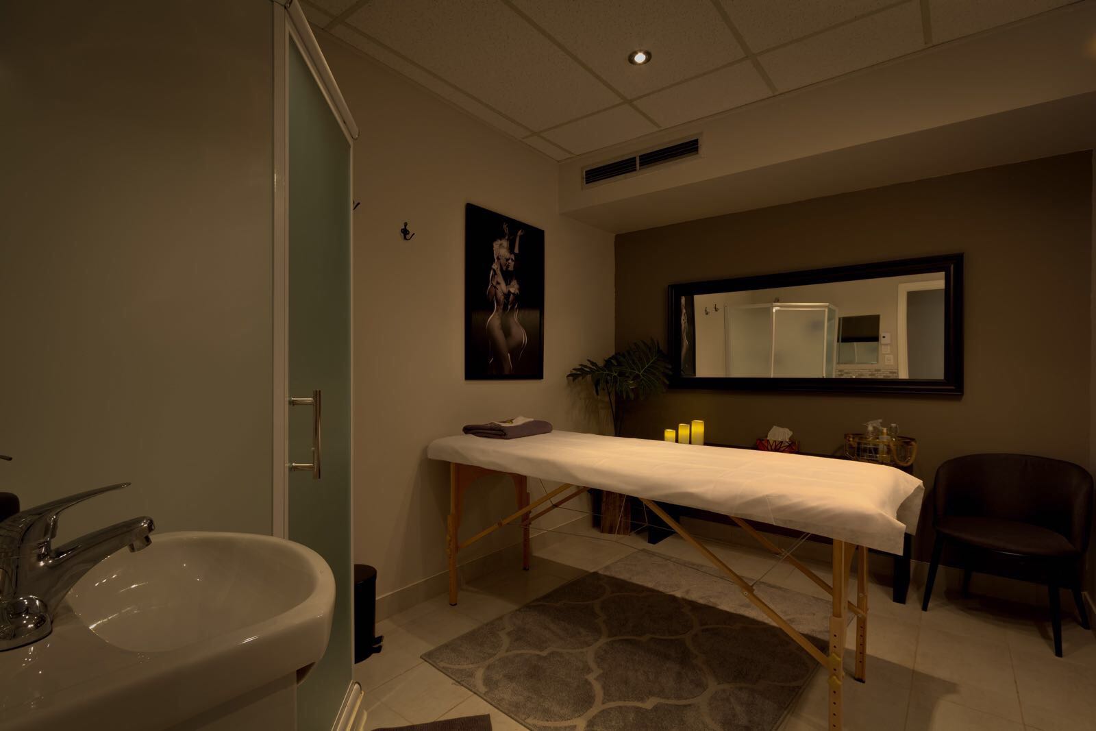 Massage 514 (Cinqunquatre) - Erotic Massage in Montreal, Canada
