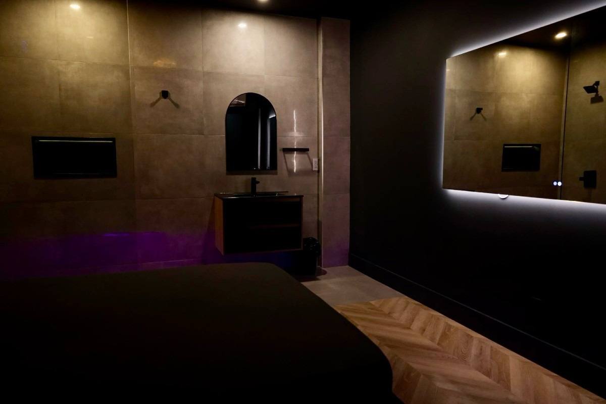Massage Adagio - Erotic Massage in Montreal, Canada
