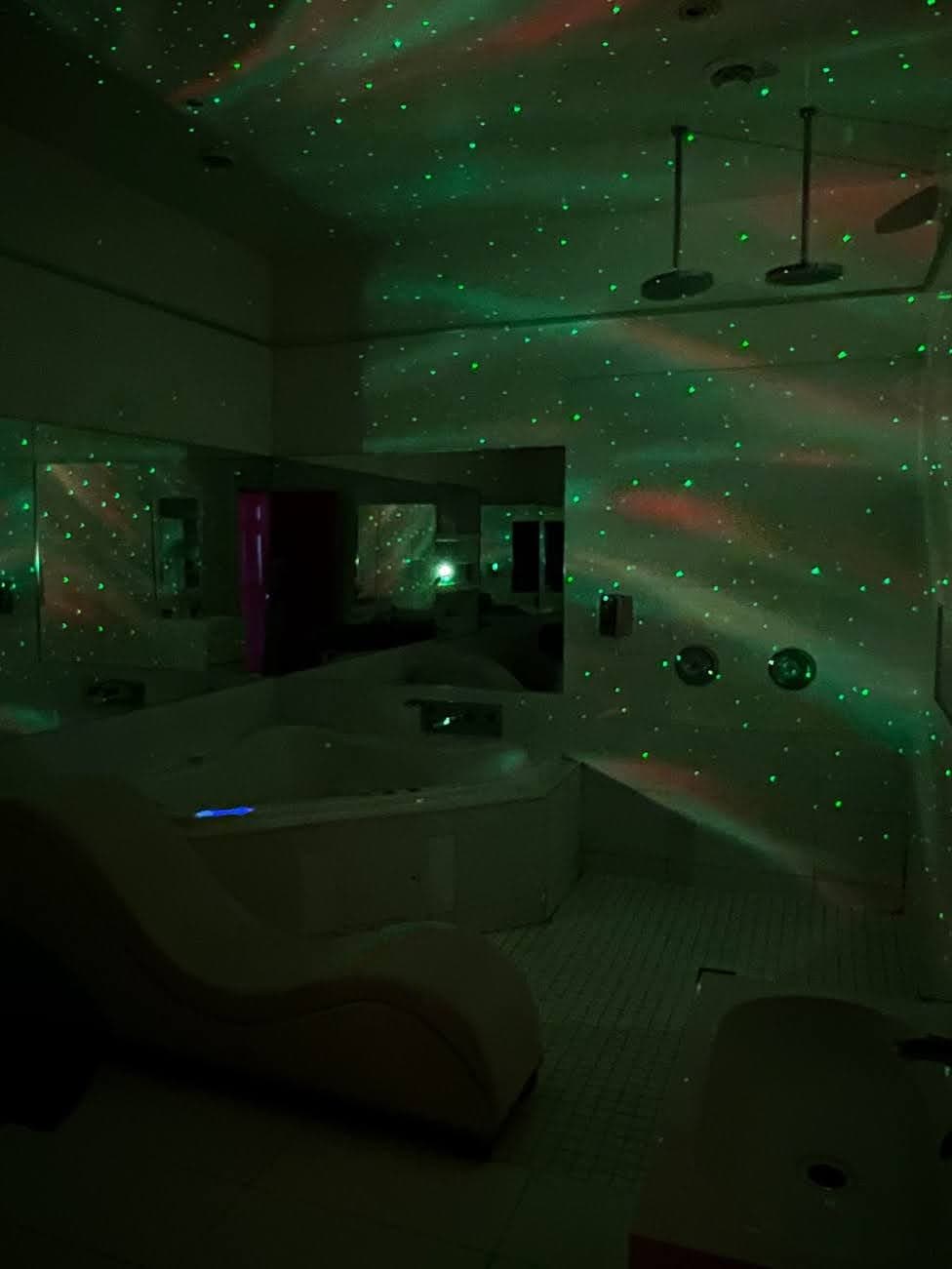 Massage La Montrealaise - Erotic Massage in Montreal, Canada