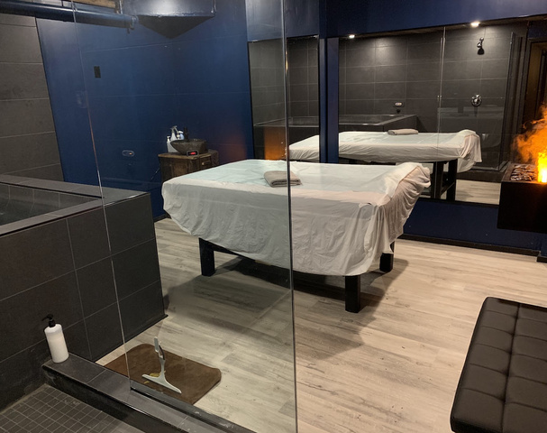 MontrÉAl Nuru Vip - Erotic Massage in Montreal, Canada