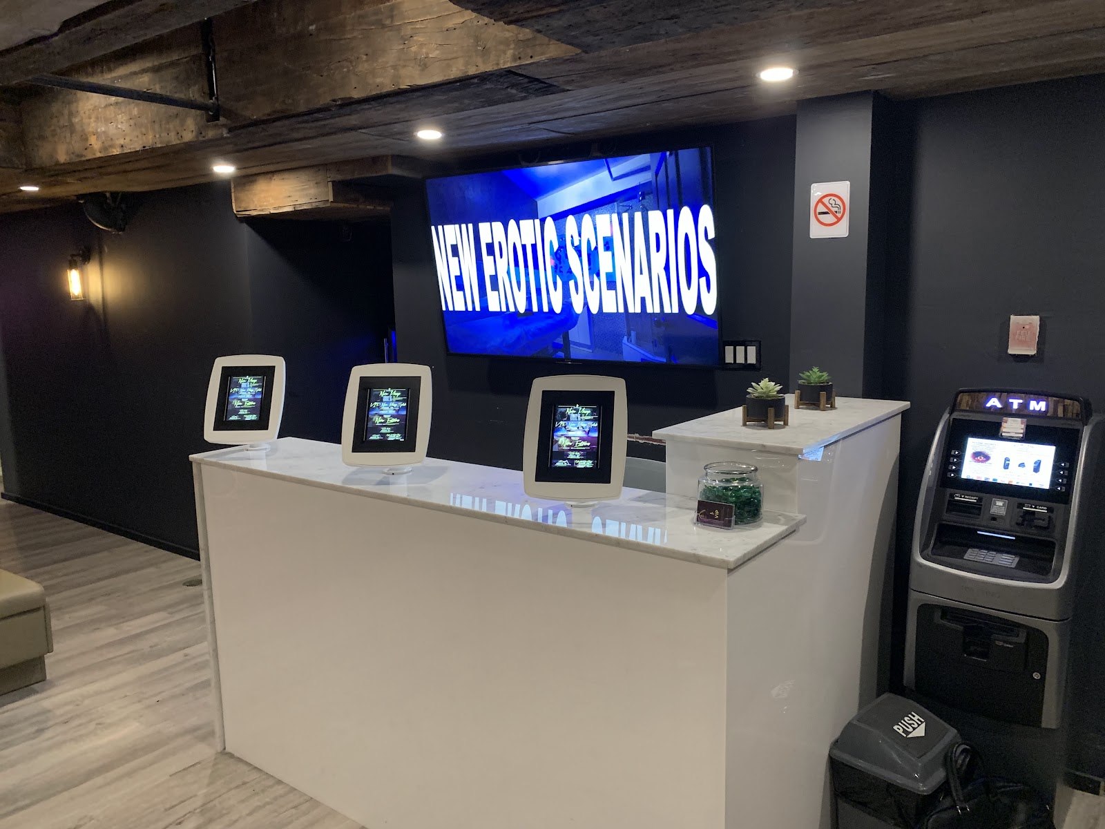 MontrÉAl Nuru Vip - Erotic Massage in Montreal, Canada