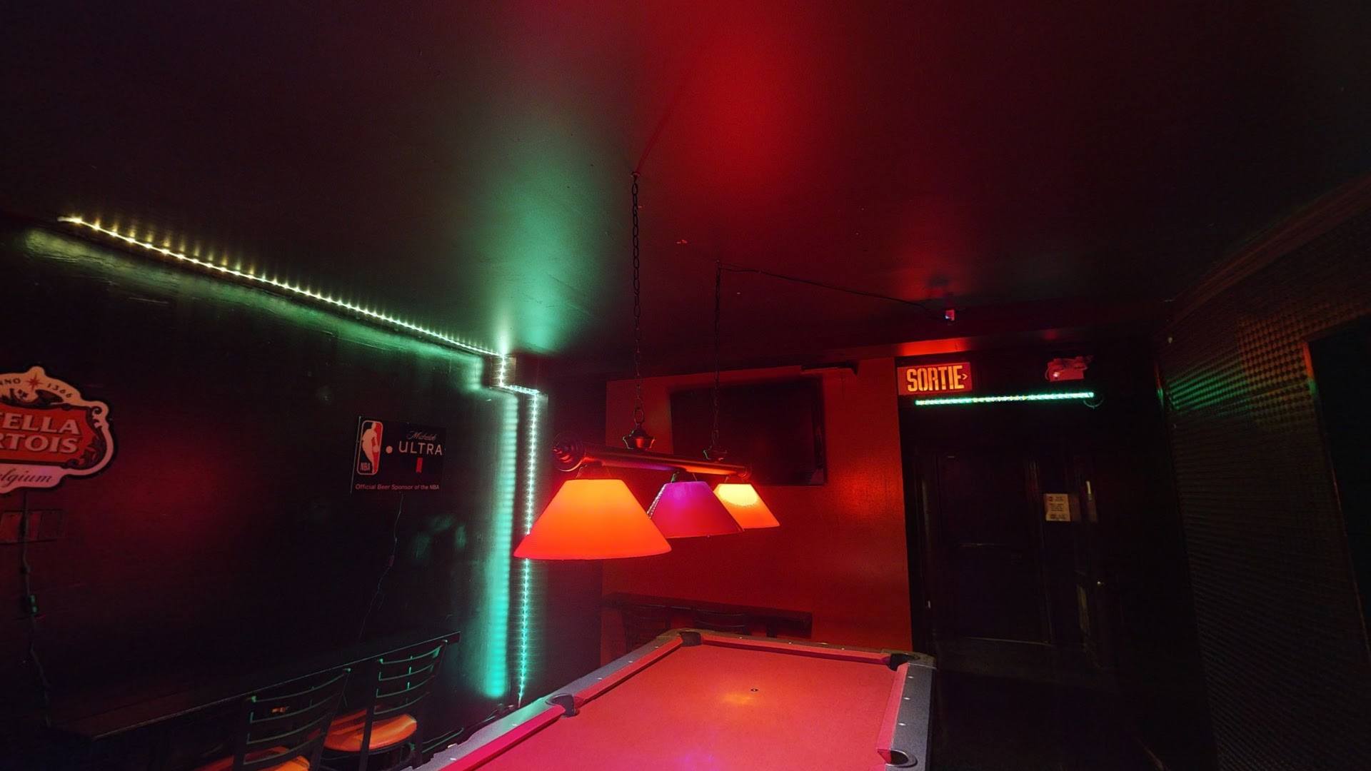 Bar Diamant Rouge - Nightclub in Montreal, Canada