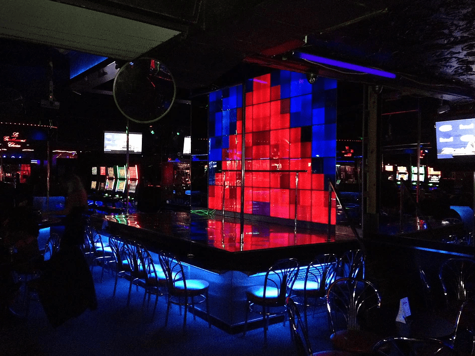 Club L'Axe - Nightclub in Montreal, Canada
