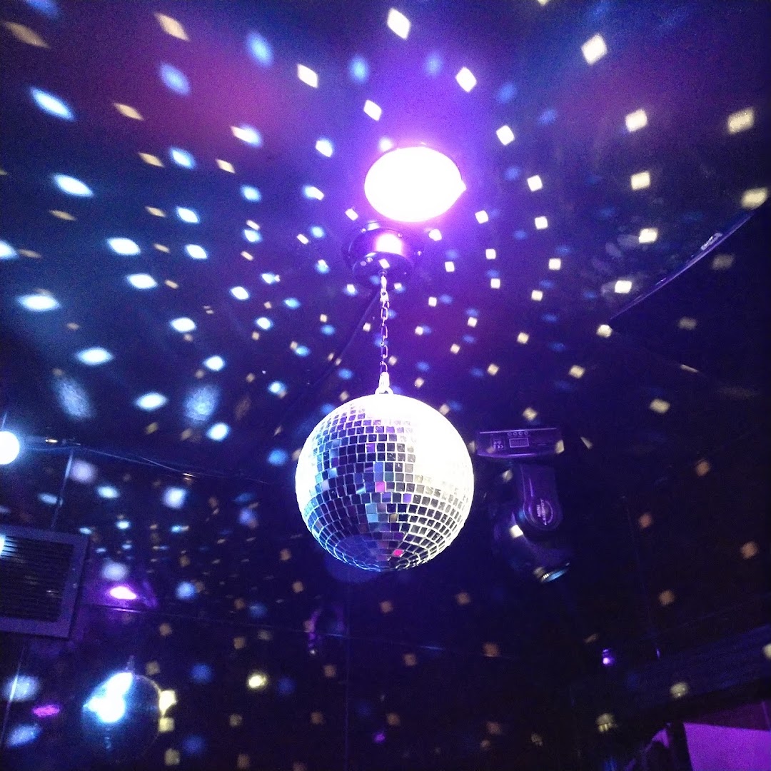 Stock Bar - Nightclub in Montreal, Canada