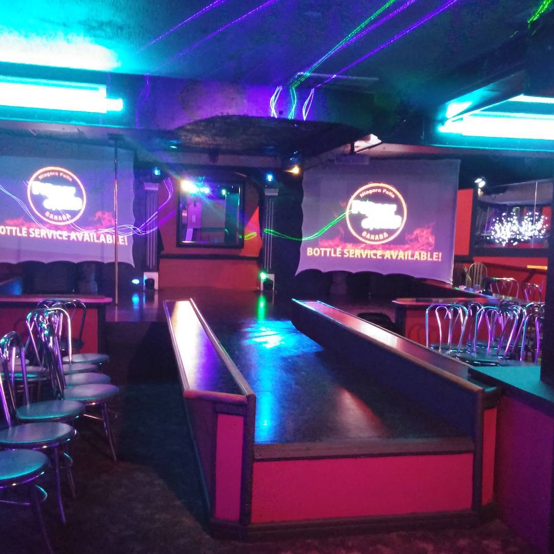 Pepermints - Nightclub in Niagara Falls, Canada