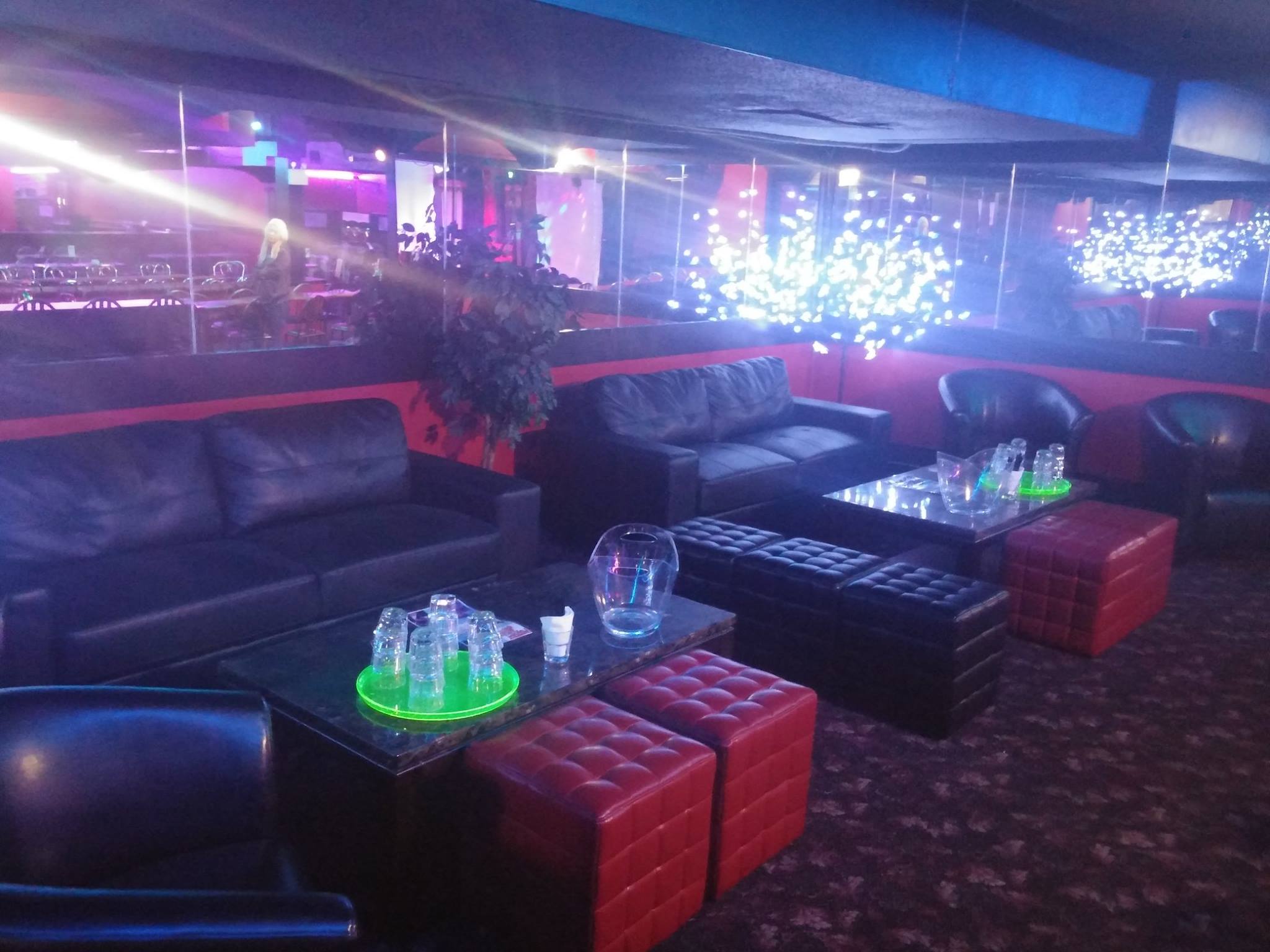 Pepermints - Nightclub in Niagara Falls, Canada