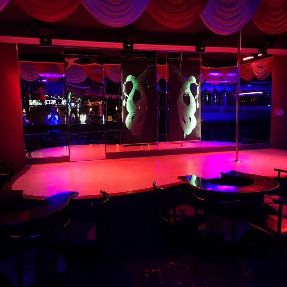 Seductions - Nightclub in Niagara Falls, Canada
