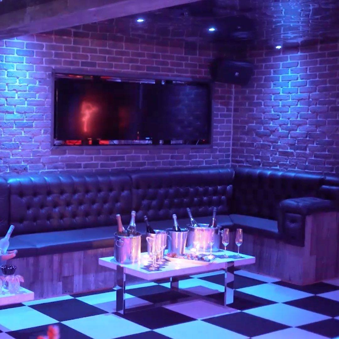 Sundowner - Nightclub in Niagara Falls, Canada