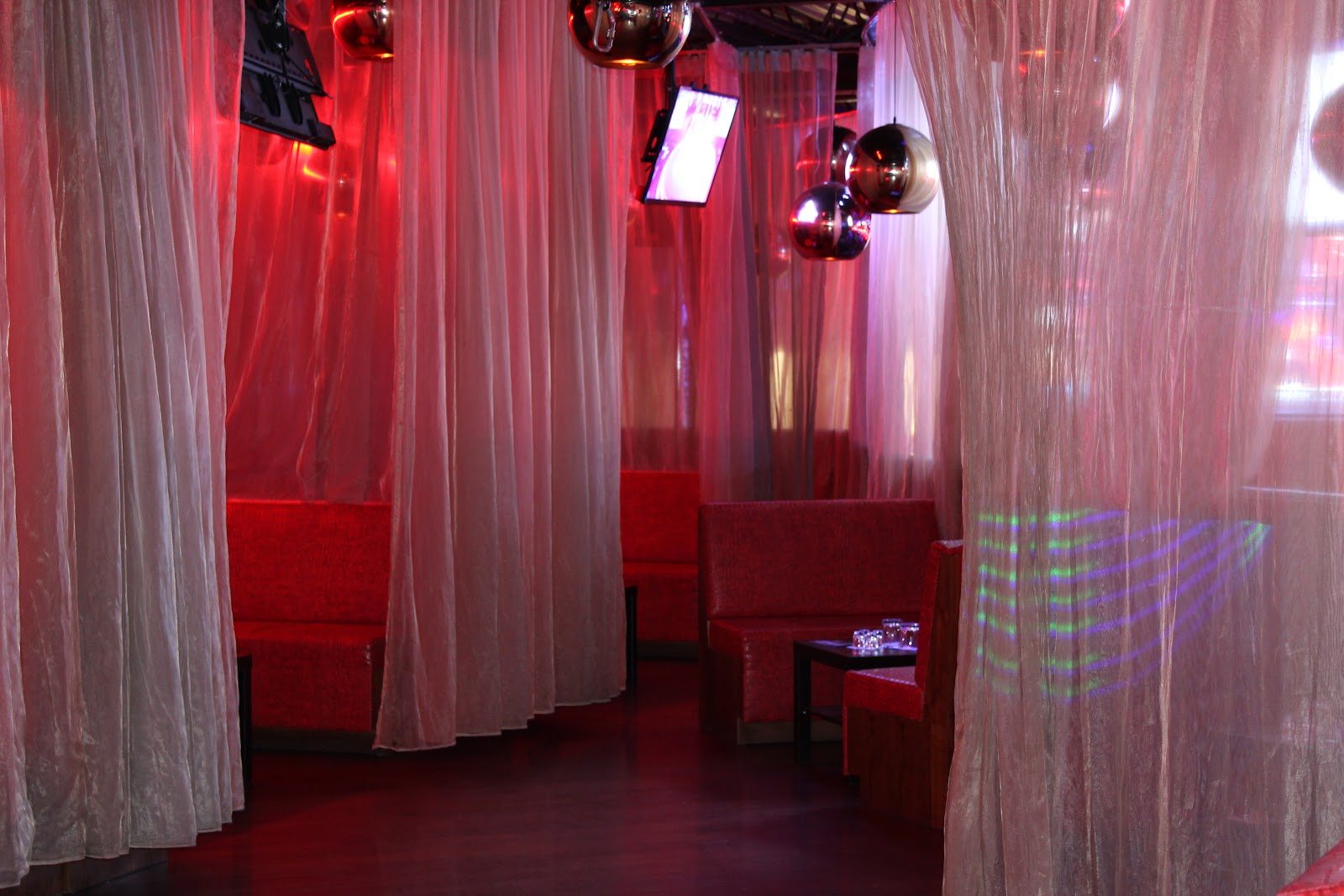 The Nine-0-Five Lounge - Nightclub in Pickering, Canada