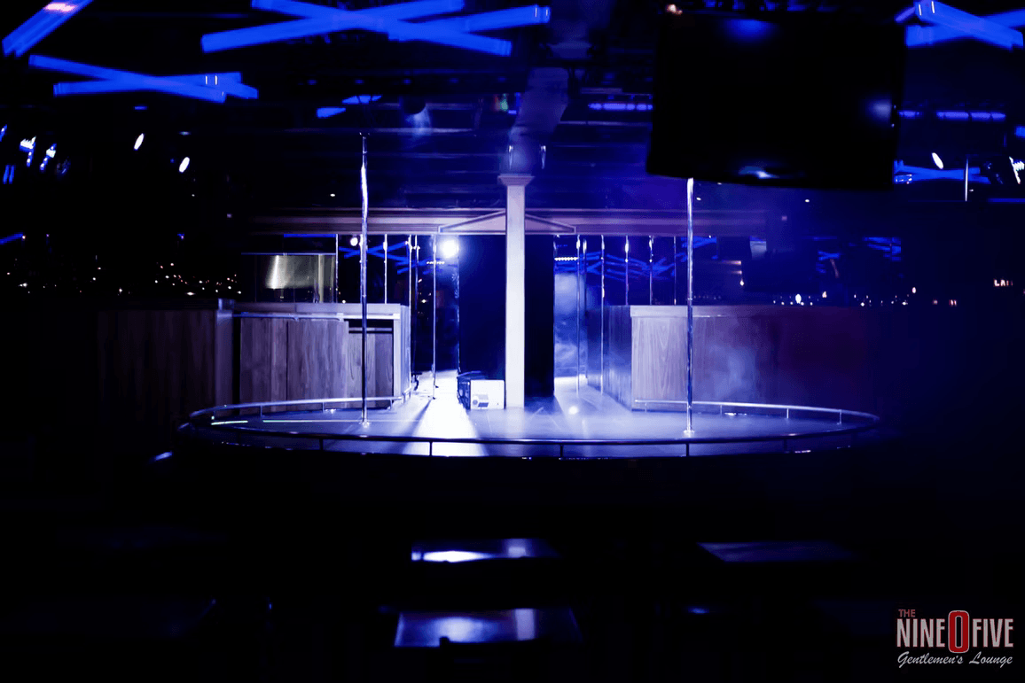 The Nine-0-Five Lounge - Nightclub in Pickering, Canada