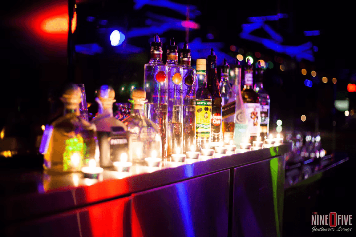 The Nine-0-Five Lounge - Nightclub in Pickering, Canada