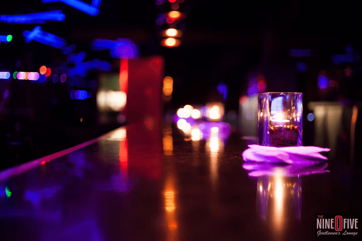 The Nine-0-Five Lounge - Nightclub in Pickering, Canada