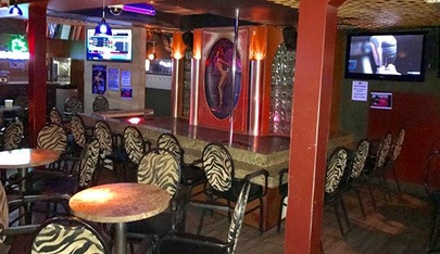 Bar La Broussaille - Nightclub in Quebec, Canada