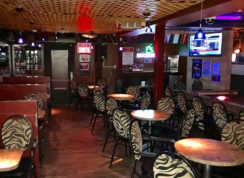 Bar La Broussaille - Nightclub in Quebec, Canada