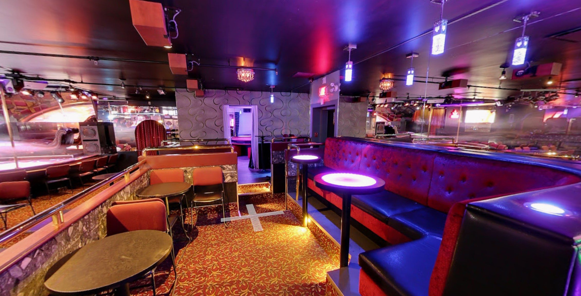 Cabaret Carol - Nightclub in Quebec, Canada
