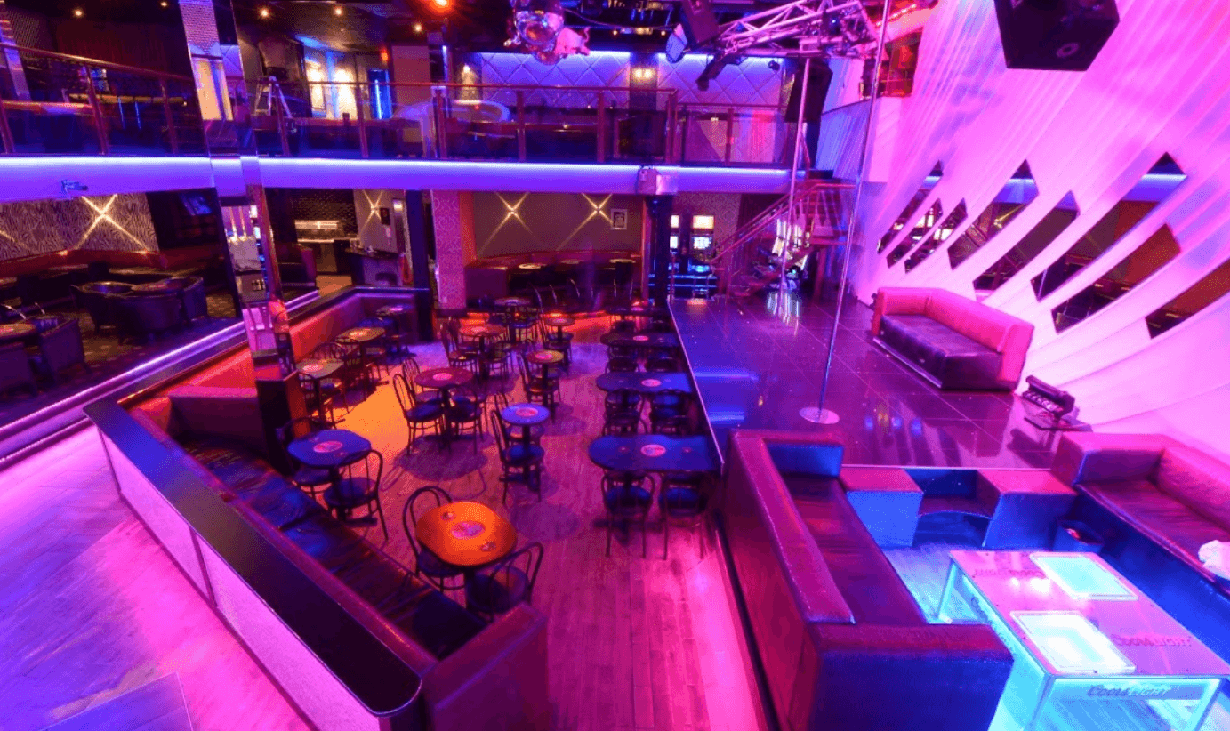 Cabaret Lady Mary Ann - Nightclub in Quebec, Canada