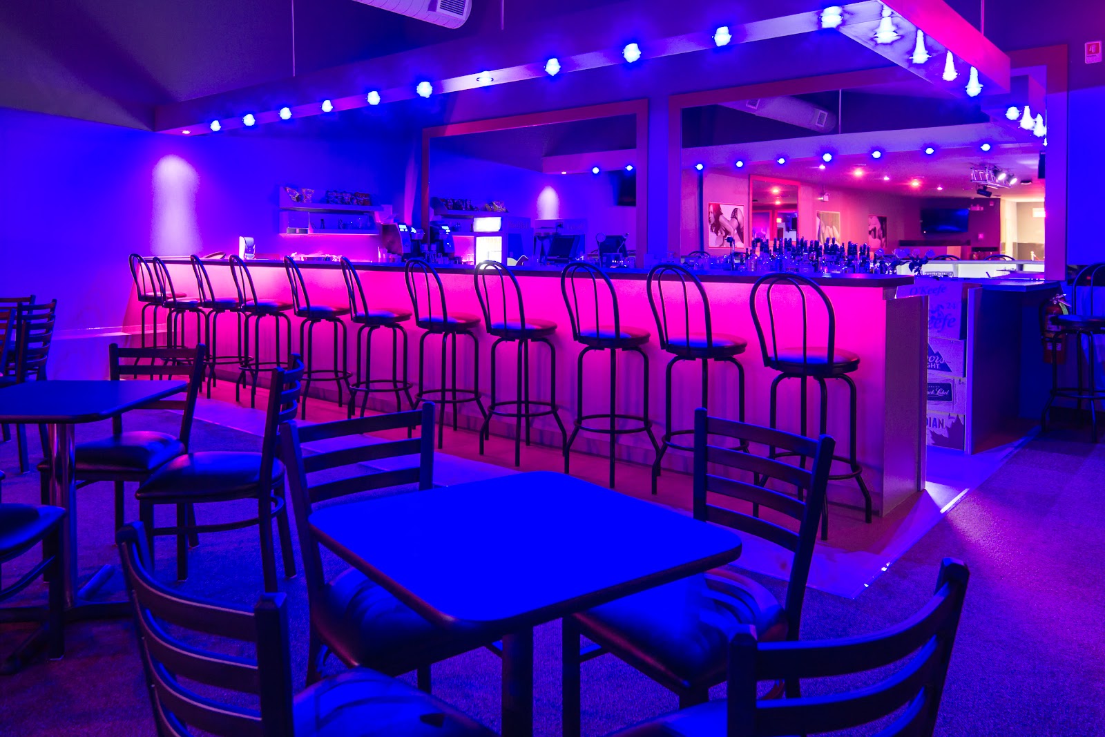 Cabaret Jr - Nightclub in Saguenay, Canada