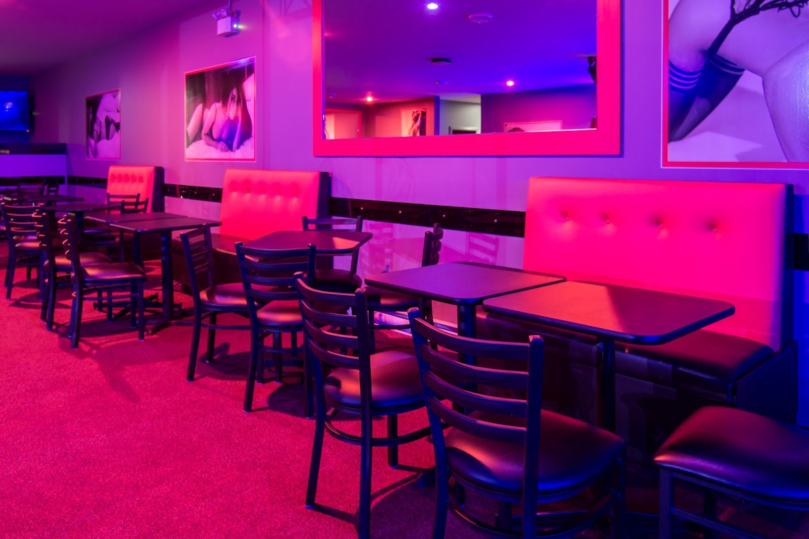 Cabaret Jr - Nightclub in Saguenay, Canada