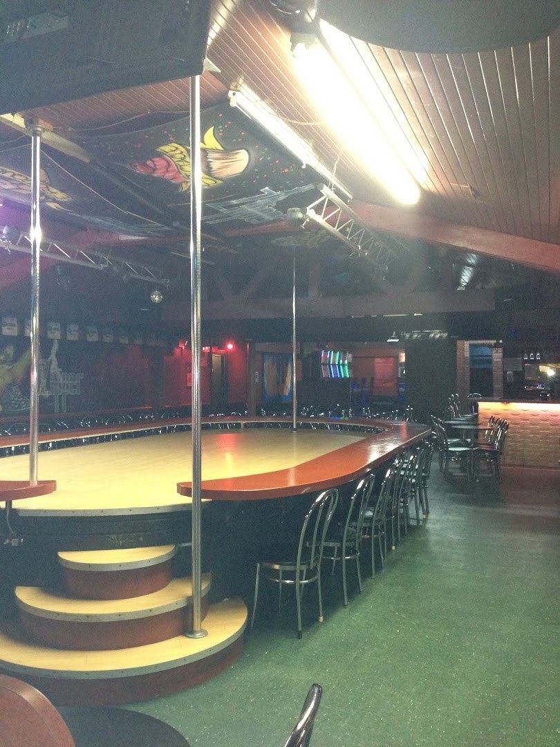 Bar The Zipper - Nightclub in Saint Hyacinthe, Canada