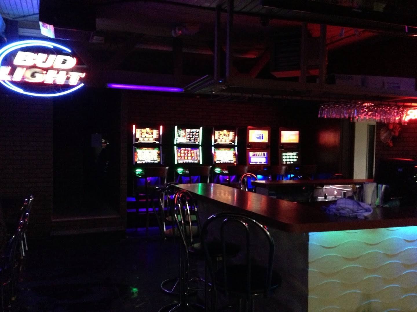 Bar The Zipper - Nightclub in Saint Hyacinthe, Canada