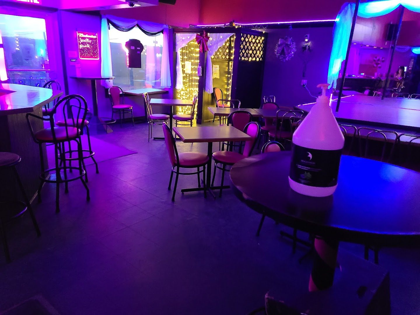 Cabaret Chez Elle - Nightclub in Sherbrooke, Canada