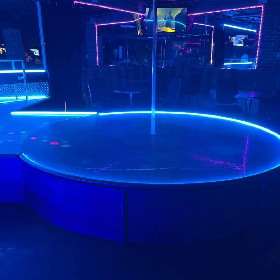 Bar L'Extase - Nightclub in St Romuald, Canada
