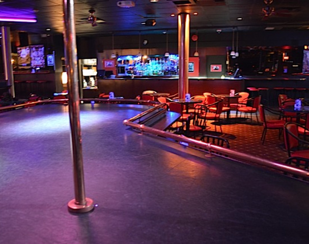 Shakerz Show Lounge - Nightclub in Surrey, Canada