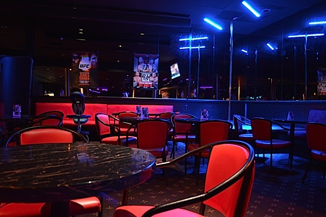 Shakerz Show Lounge - Nightclub in Surrey, Canada