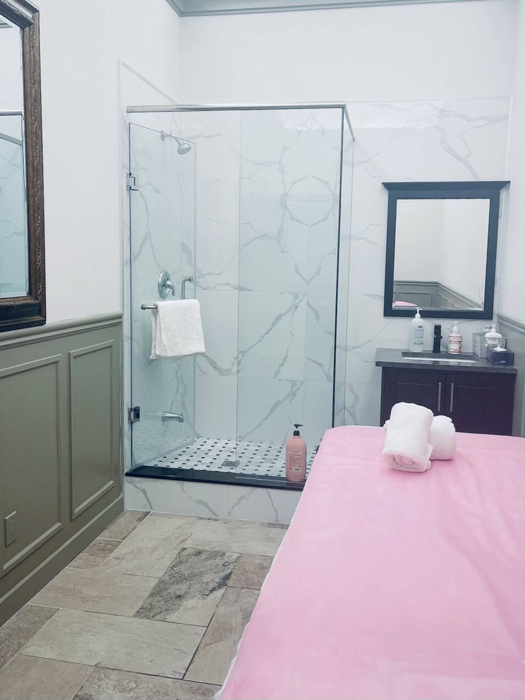 Lily Spa - Erotic Massage in Toronto, Canada