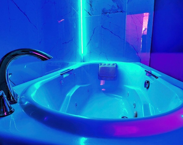 On The 9 Spa - Erotic Massage in Toronto, Canada