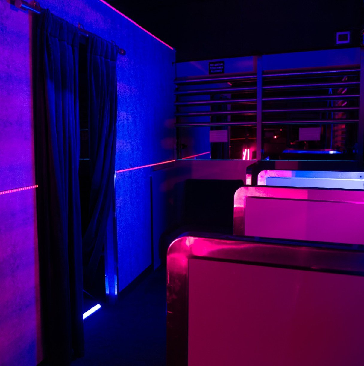 Brass Rail Tavern - Nightclub in Toronto, Canada