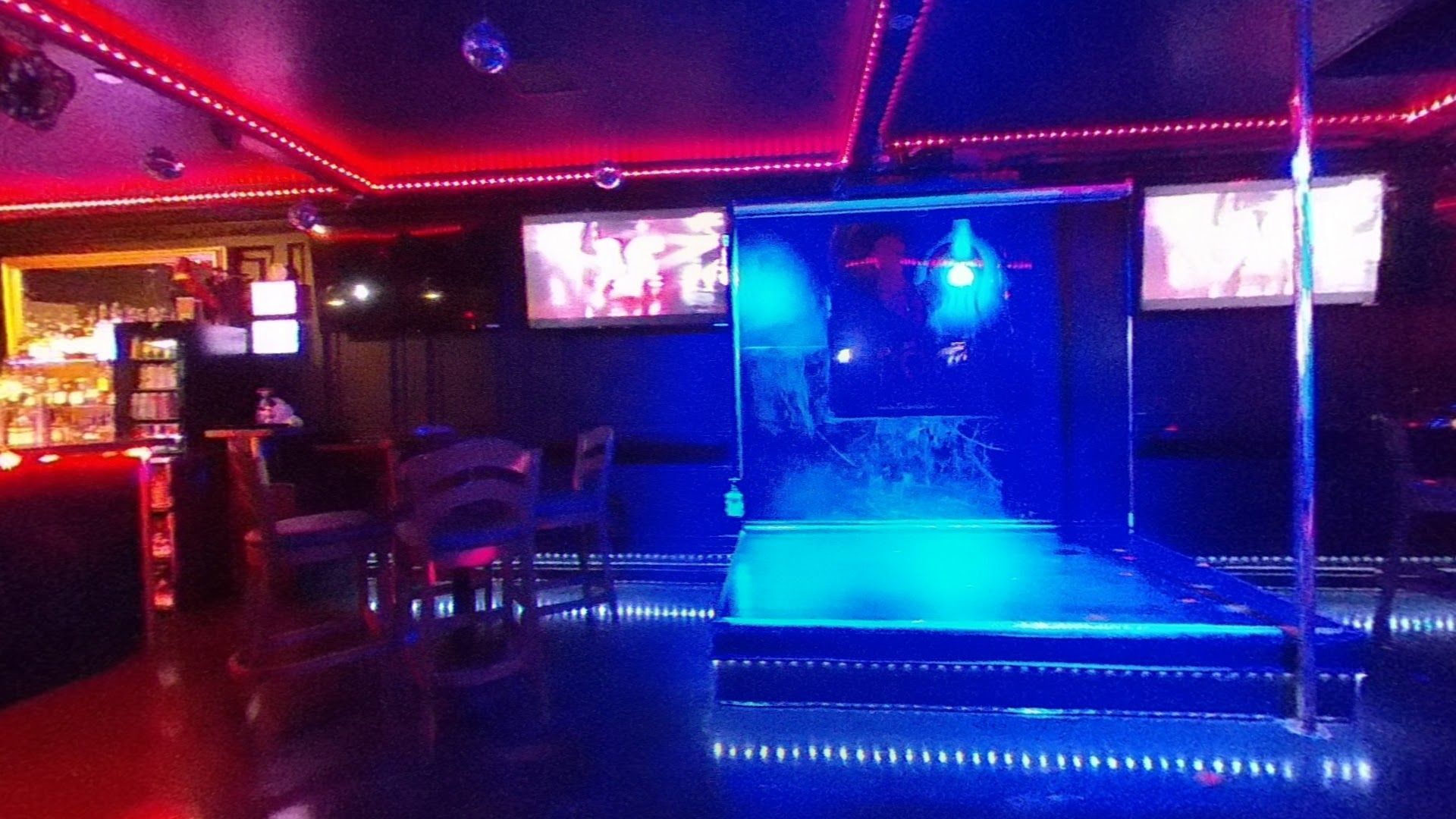 Flash On Church - Nightclub in Toronto, Canada