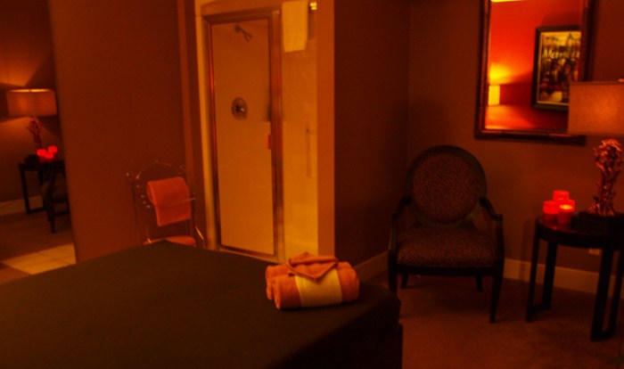 Platinum Club  - Erotic Massage in Vancouver, Canada