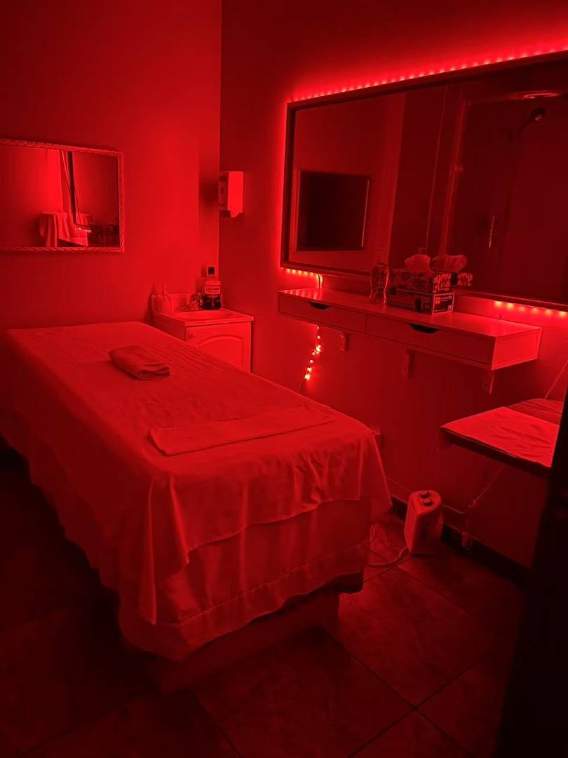 Yifeng Massage - Erotic Massage in Vancouver, Canada