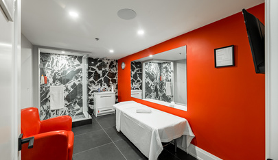 Blondie Massage Spa - Erotic Massage in Vaughan, Canada