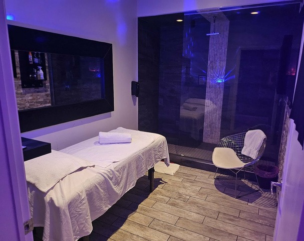 Synergy Erotic Massage - Erotic Massage in Vaughan, Canada