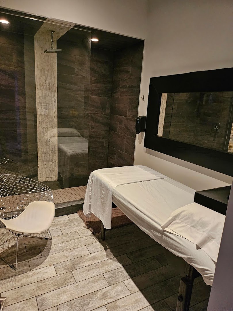 Synergy Erotic Massage - Erotic Massage in Vaughan, Canada