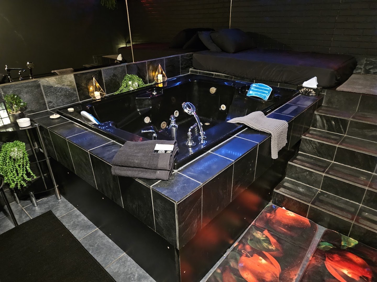 Eden - Erotic Massage in Winnipeg, Canada