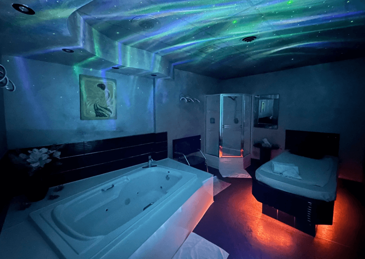 Executive Bath - Erotic Massage in Winnipeg, Canada