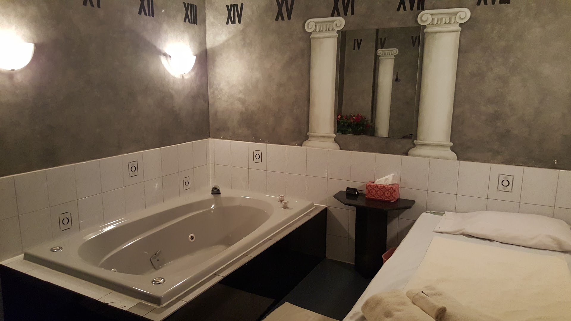 Executive Bath - Erotic Massage in Winnipeg, Canada