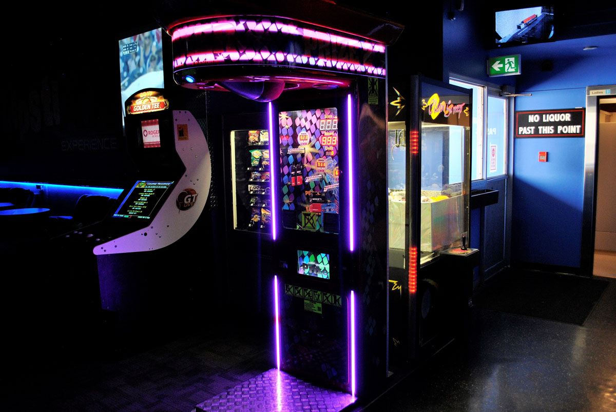 Lipstixx Experience - Nightclub in Winnipeg, Canada
