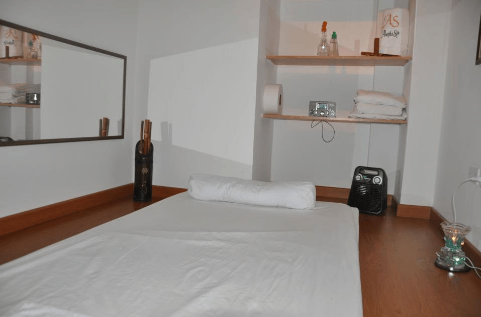Bees Spa For Men - Erotic Massage in Bogota, Colombia
