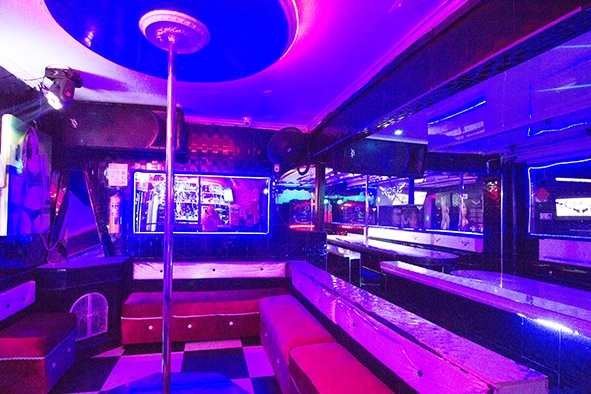 OZ Platinum - Nightclub in Bogota, Colombia