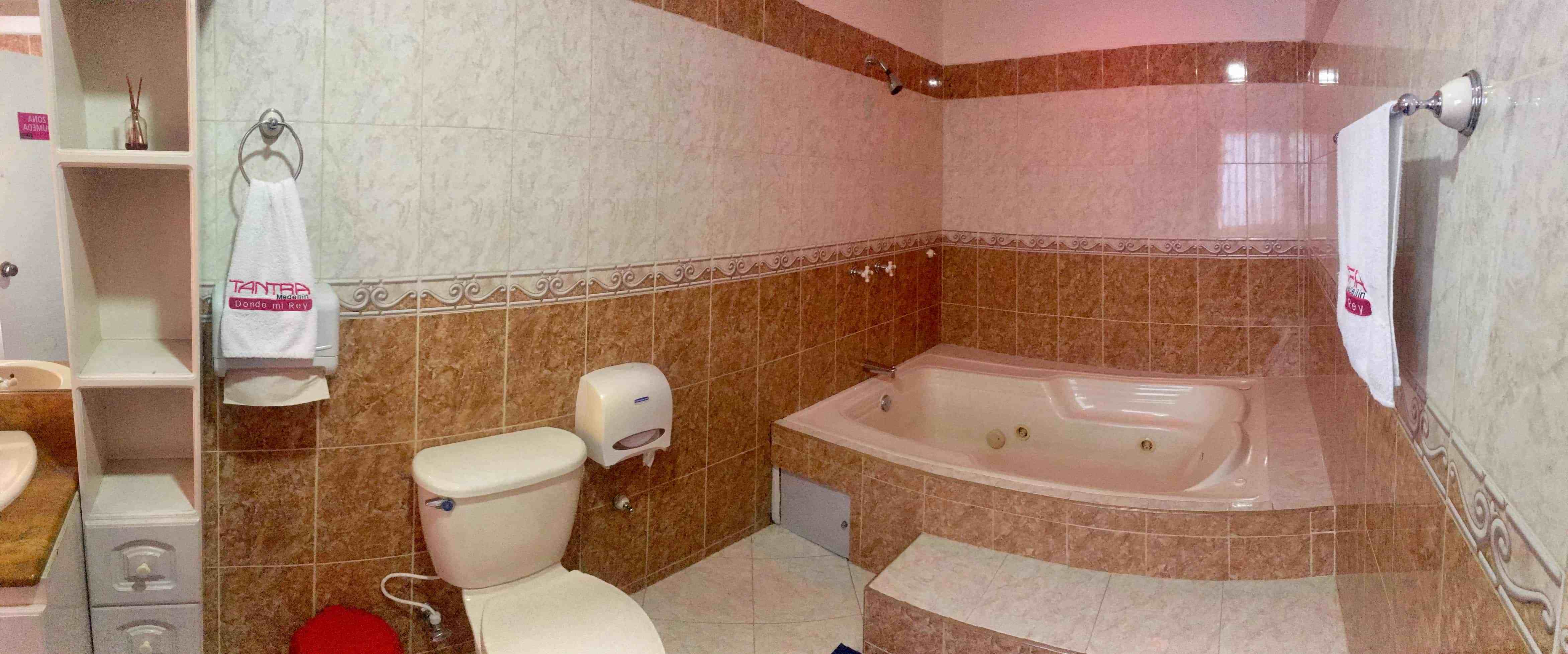Medellin Tantra Donde Mi Rey - Erotic Massage in Medellin, Colombia