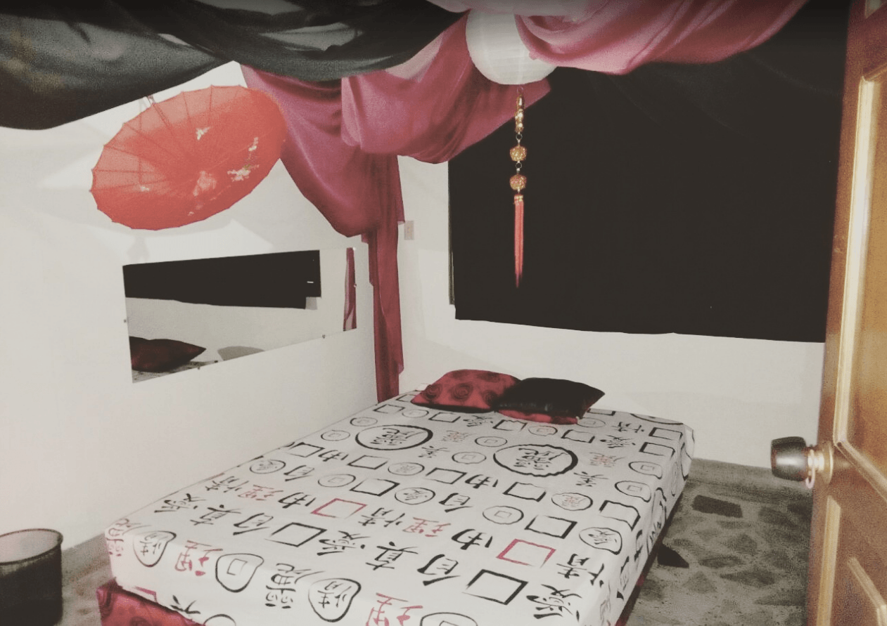 Oriental SPA - Erotic Massage in Medellin, Colombia