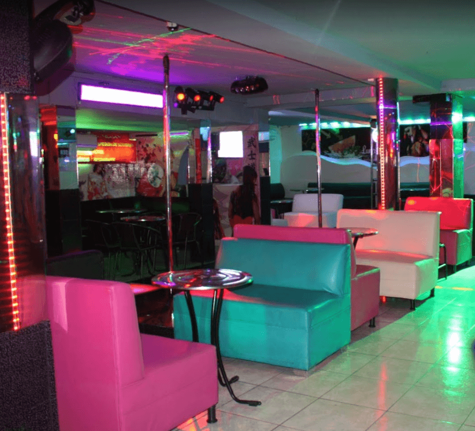 Luna Lunera Nigth Club - Medellín - Nightclub in Medellin, Colombia