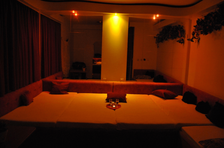 Nesytka Swingers Club - Swinger Club in Brno, Czechia