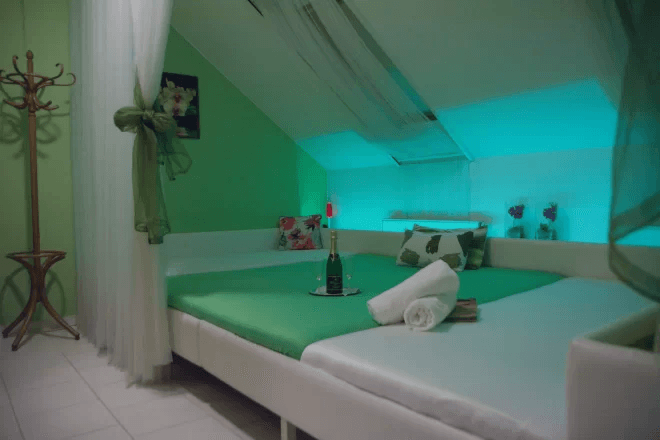Nesytka Swingers Club - Swinger Club in Brno, Czechia